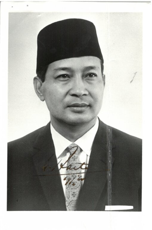 Autogramm von Haji Mohamed Suharto 80er Indonesien
